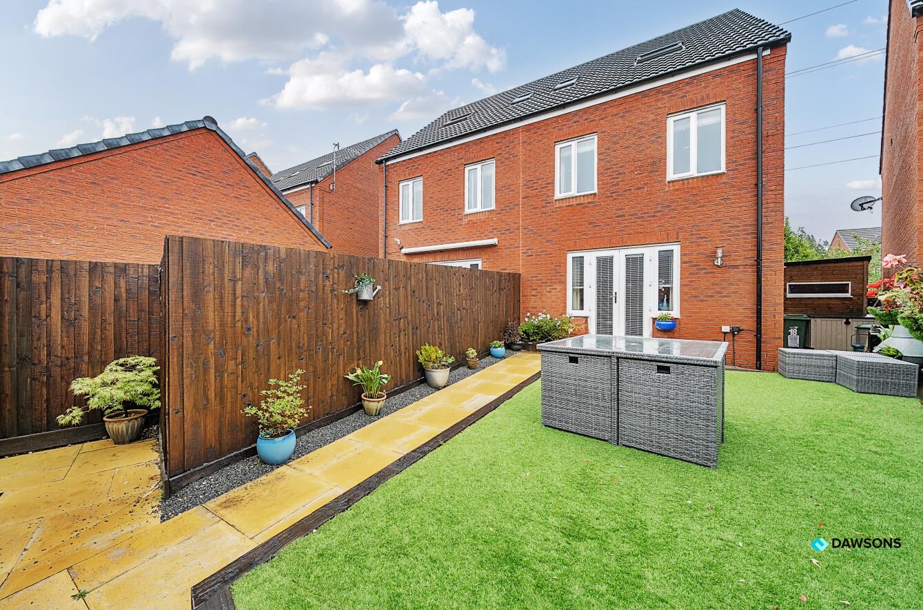 Heol James Gravell, Llanelli, SA15 4BX